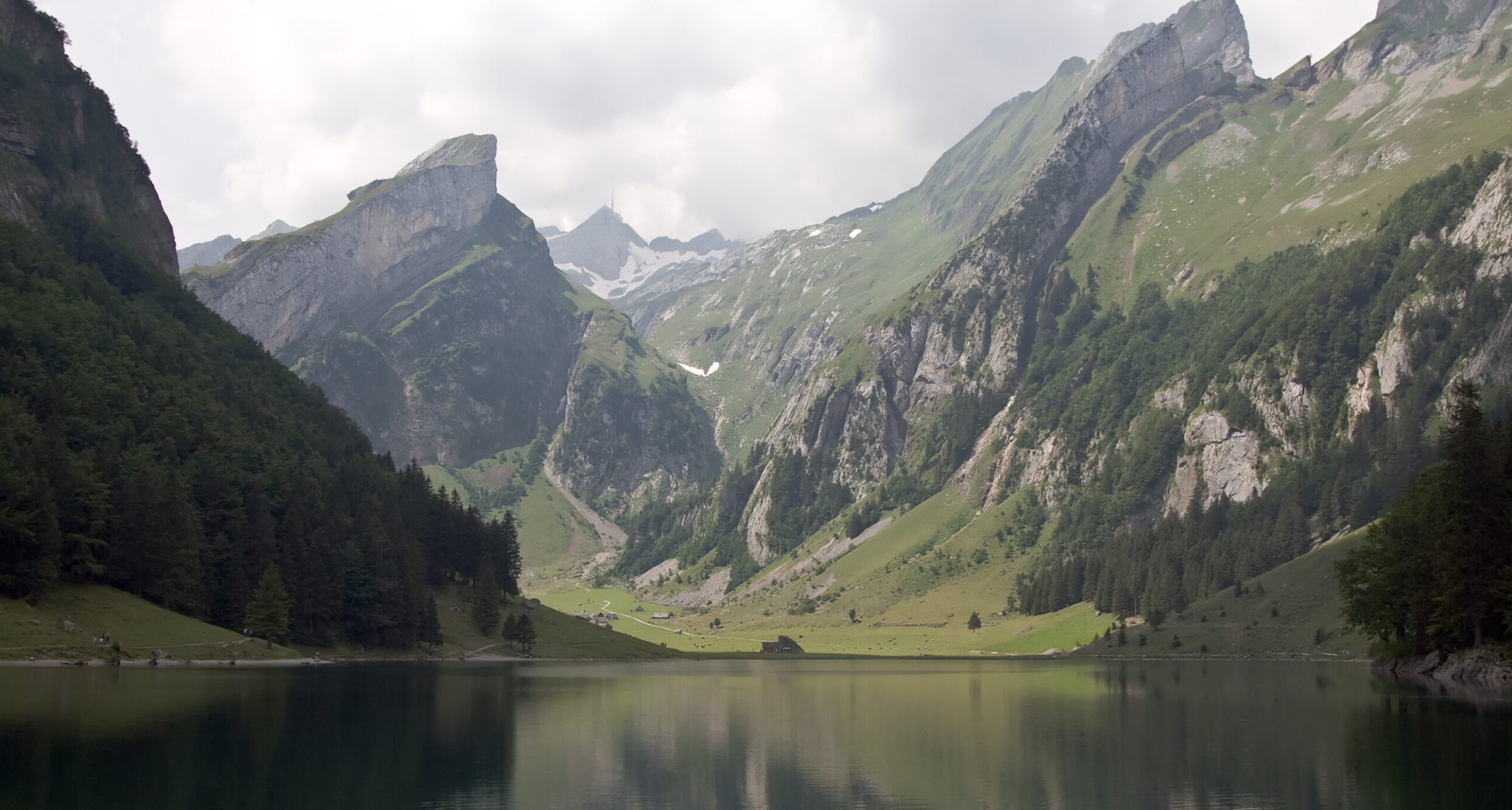 Walensee und Glarner Alpen
